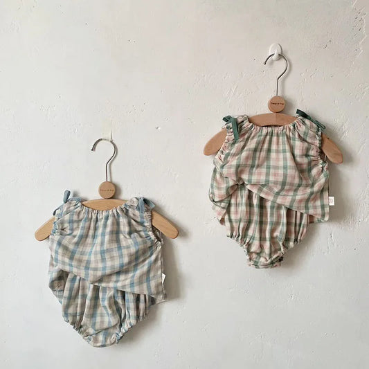 Summer Baby Clothes Set Plaid  Tee and Bloomer Girls Clothing Set