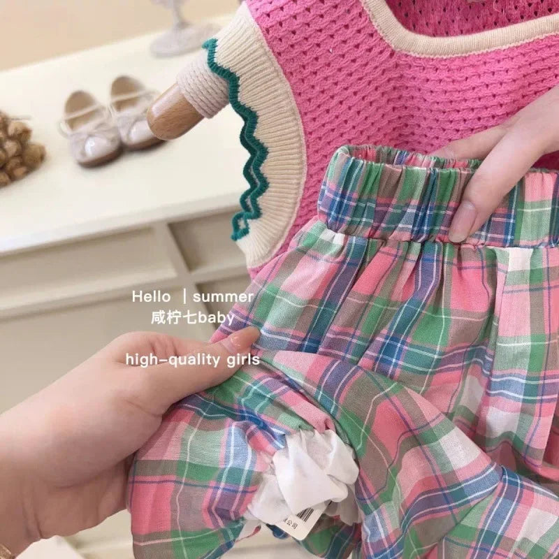 Girl's Pink Knitted Plaid Bud Shorts Two-piece Set